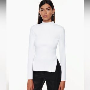 NWT Aritzia Babaton Skulpt Knit Tie Back Long Sleeve Shirt Size M